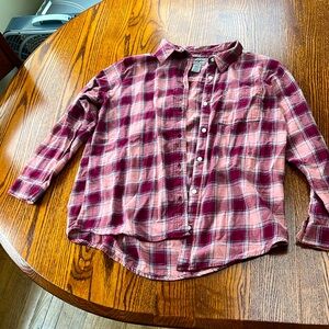 Wrangler Wrancher 100% cotton pre-shrunk soft flannel.  Women size M